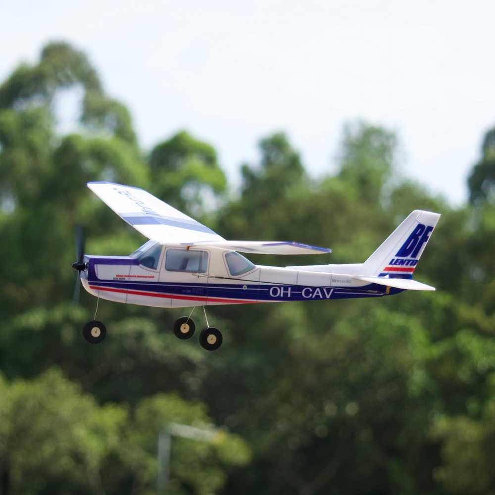 Kids Outdoor Activity Toys - MinimumRC 비행기 키트, 블루 Cessna152, 360mm